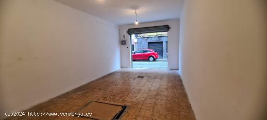 Local comercial en calle mare deu de sales de Viladecans - Un espacio lleno de posibilidades - BARCE