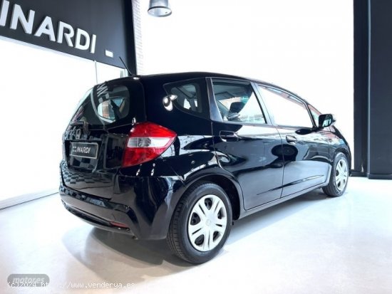 Honda Jazz 1.5 i-MMD CROSSTAR de 2012 con 122.600 Km por 8.890 EUR. en Barcelona