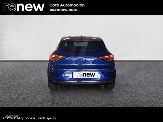 Renault Clio TECHNO TCE 90 de 2024 con 23.000 Km por 18.900 EUR. en Madrid