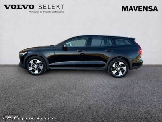 Volvo V 60 V60 Cross Country Core, B4 (diesel) AWD, Diesel de 2023 con 27.408 Km por 43.900 EUR. en 