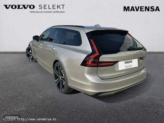 Volvo V 90 V90 Plus, B4 (diesel), Diesel, Dark de 2024 con 15 Km por 57.800 EUR. en Badajoz