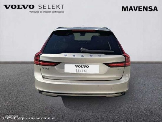 Volvo V 90 V90 Plus, B4 (diesel), Diesel, Dark de 2024 con 15 Km por 57.800 EUR. en Badajoz