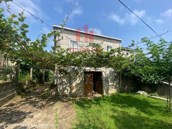  SE VENDE CASA DE PIEDRA PARA REFORMAR EN FREAS - ORENSE 