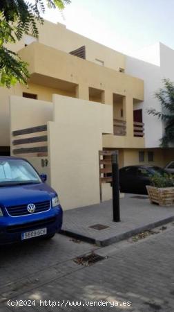 Duplex en Valle del Este - ALMERIA