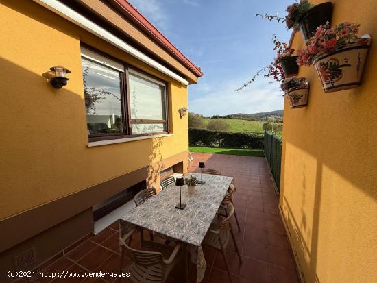 PRECIOSO CHALET PARA ENTRAR A VIVIR EN EL CENTRO DE COMILLAS. - CANTABRIA