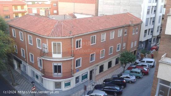  SE VENDE PISO ZONA ENSANCHE- FRANCISCANOS TRES DORMITORIOS BAÑO Y ASEO. - ALBACETE 