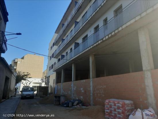 EDIFICIO EN AMPOSTA - TARRAGONA