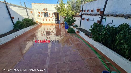 CASA CON COCHERA Y TEJADO NUEVO POR SÓLO 45.000€ - CORDOBA