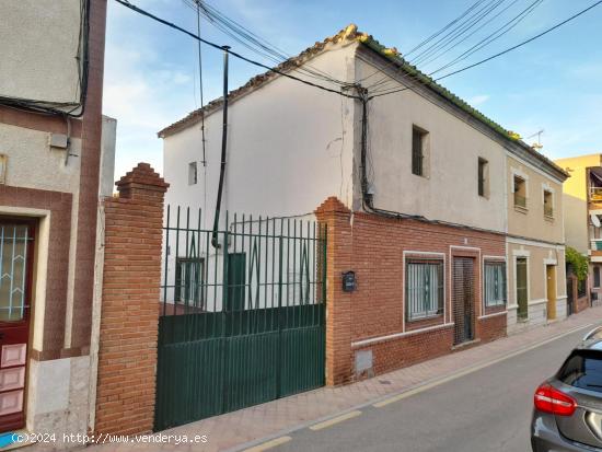 CASA DE PUEBLO PARA REHABILITAR EN YUNCLER DE LA SAGRA - TOLEDO