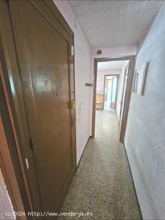 SANT CELONI ( CENTRO)  PISO PARA REFORMAR EN VENTA - BARCELONA