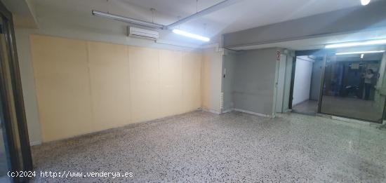 Local comercial - Barcelona (Sant Martí / El Camp de l'Arpa) - BARCELONA