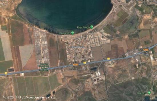 Se vende parcela de 12500 m2 frente a Playa Honda - MURCIA