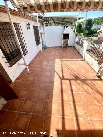 ZONA TRASSIERRA-HIPOTECABLE - Casa con 2 viviendas independientes con piscina. - CORDOBA