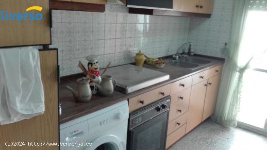 Gran piso en venta de tres habitaciones - BURGOS