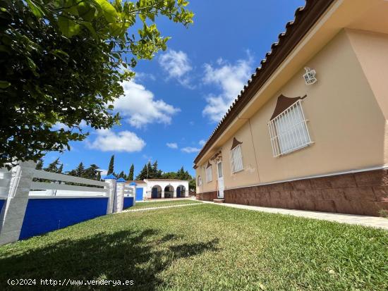 Villa Andaluz con piscina privada - CADIZ