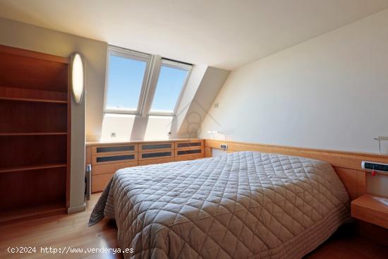 Precio atico duplex con terraza a pie de salón - BARCELONA