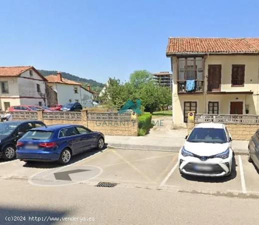 Se vende casa pareada con terreno en Torrelavega - CANTABRIA