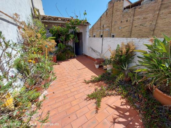  CASA Y LOCAL EN VENTA -CENTRO VILAFRANCA  - BARCELONA 