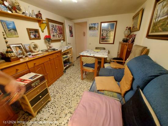 CASA Y LOCAL EN VENTA -CENTRO VILAFRANCA  - BARCELONA