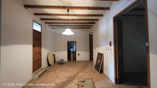 CASA PARA REFORMAR, CENTRICA EN ALFAUIR (VALENCIA) - VALENCIA