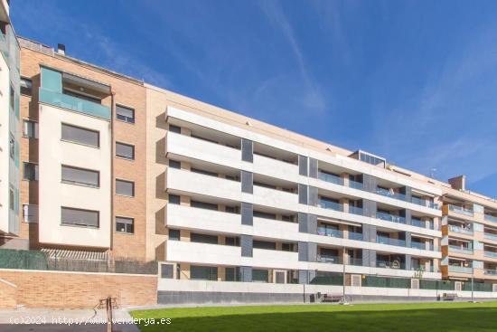  Piso en edificio de moderna construcción. Para estrenar. - NAVARRA 