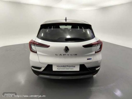 Renault Captur Captur E-TECH Hibrido Enchufable Zen 117kW de 2020 con 22.500 Km por 20.900 EUR. en B