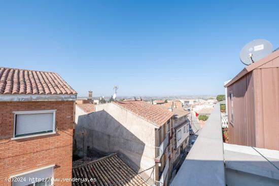 Atico con terraza. Seminuevo. - ZARAGOZA