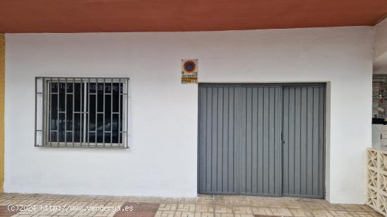 Local Comercial en La Carihuela, Torremolinos - MALAGA