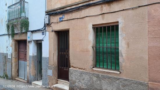 VENTA PISO EN PLANTA BAJA CON PATIO - CACERES