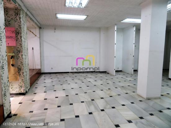 ¡LOCAL COMERCIAL EN ALQUILER EN PLENO CENTRO! - BADAJOZ