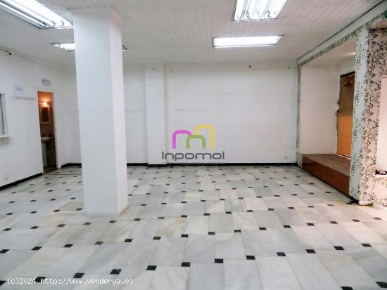 ¡LOCAL COMERCIAL EN ALQUILER EN PLENO CENTRO! - BADAJOZ