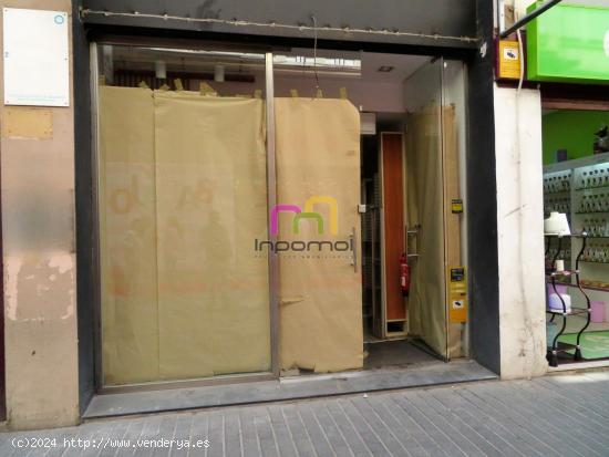 ¡ESTUPENDO LOCAL COMERCIAL EN PLENA CALLE COMERCIAL! - BADAJOZ