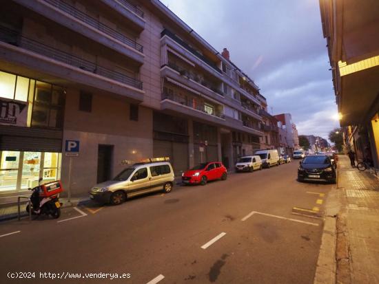  SE VENDE PLAZA DE PARKING EN TERRASSA, ZONA ESCOLES - BARCELONA 