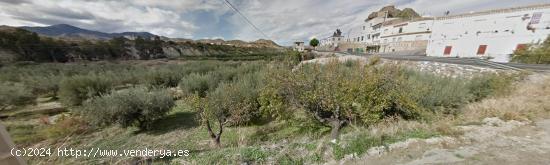  Se vende terreno urbanizable de mas de 1.000m - ALMERIA 