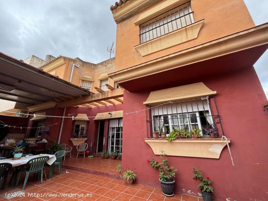  FANTASTICA CASA EN EL RINCONCILLO - CADIZ 