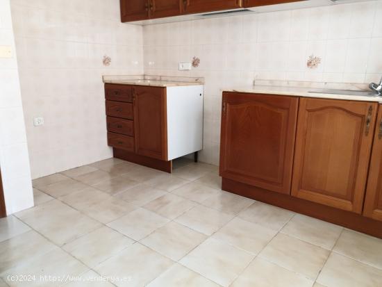 Se Vende en Crevillent - ALICANTE