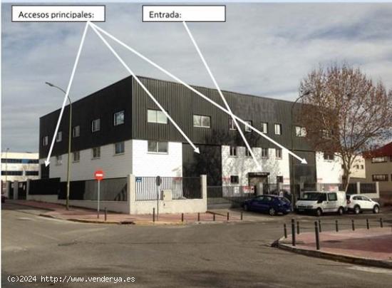  Estupenda Nave Industrial de mas de 2.200m2 en el Poligono Los Rosales de Mostoles - MADRID 