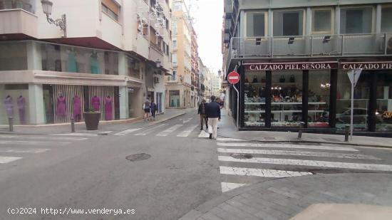  Se vende Local Comercial en Calle Gerona - ALICANTE 