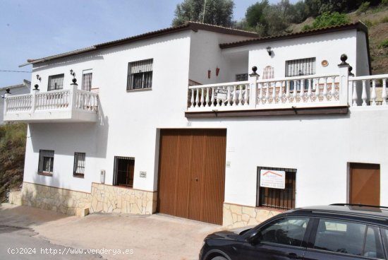 Villa en venta en Viñuela (Málaga)