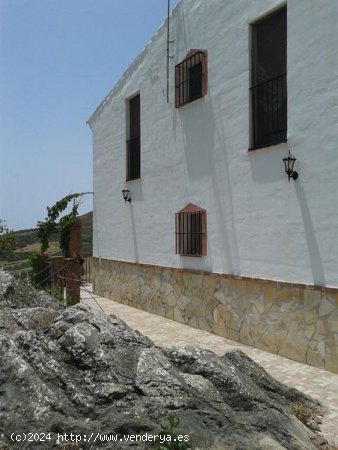 Finca en venta en Alcaucín (Málaga)