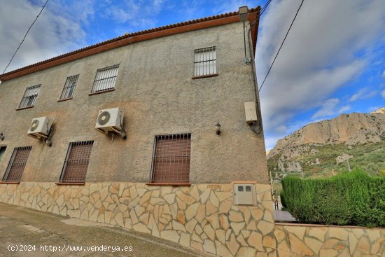 Finca en venta en Alfarnatejo (Málaga)