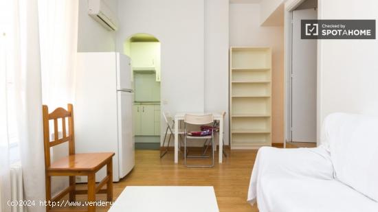 Moderno apartamento de 1 dormitorio disponible con aire acondicionado en la zona de Moncloa - MADRID