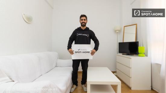 Moderno apartamento de 1 dormitorio disponible con aire acondicionado en la zona de Moncloa - MADRID