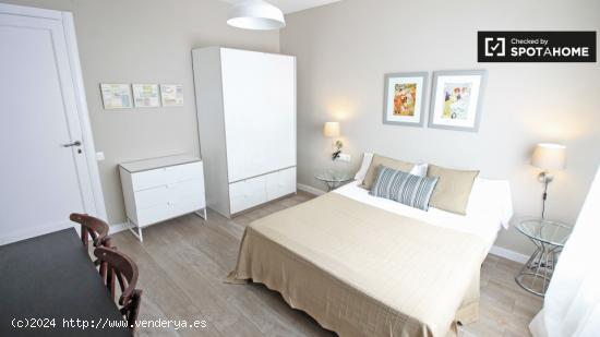 Reformado apartamento de 4 dormitorios en alquiler en Horta Guinardó - BARCELONA