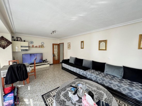 Piso en venta en Alicante (Alicante)