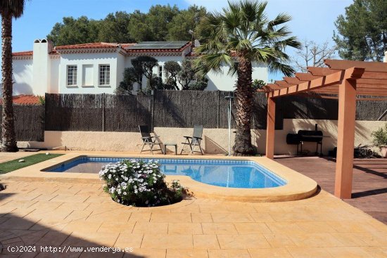 Chalet en venta en Benidorm (Alicante)