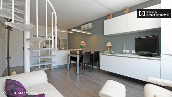 Impresionante apartamento dúplex de 2 dormitorios en alquiler en Gràcia - BARCELONA