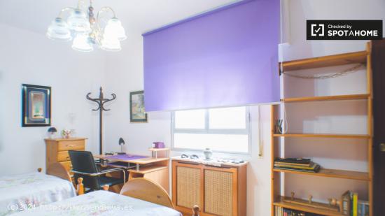 Apartamento de 3 dormitorios con aire acondicionado en alquiler en Retiro - MADRID