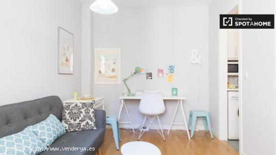 Elegante apartamento de 1 dormitorio en alquiler en Palacio - MADRID