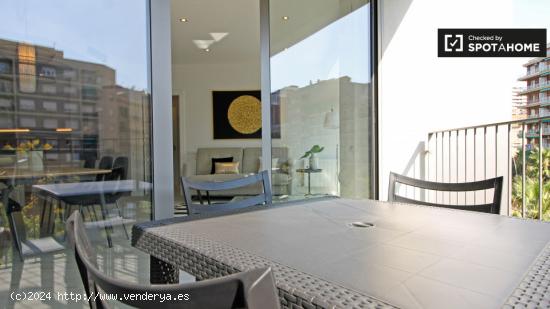 Elegante apartamento de 3 dormitorios con piscina en alquiler en Eixample - BARCELONA